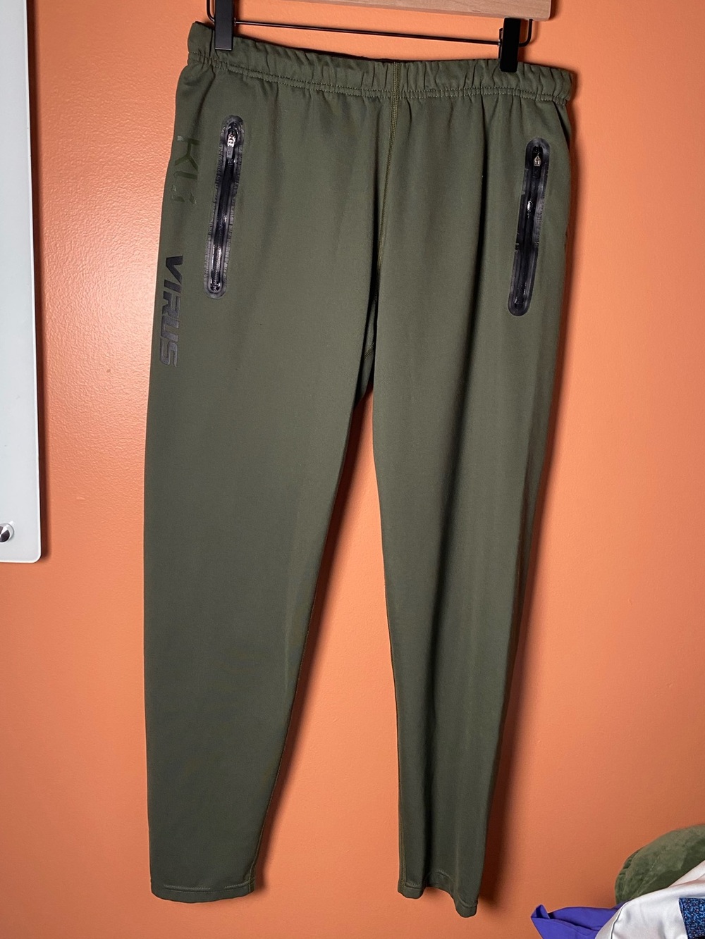 Virus Men’s Compression Pants Athletic Fitness Dark Green Size Large With Zipper